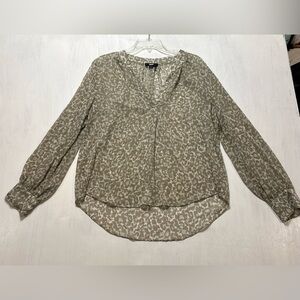 DKNY Sheer Leopard Print Blouse Women’s M Taupe Beige Long Sleeve V-Neck Top